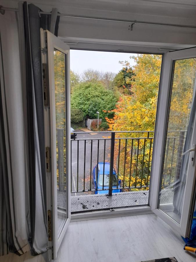 Penthouse Apartment Free Wi-Fi & Parking Occasional Bed Available 索利赫尔 外观 照片